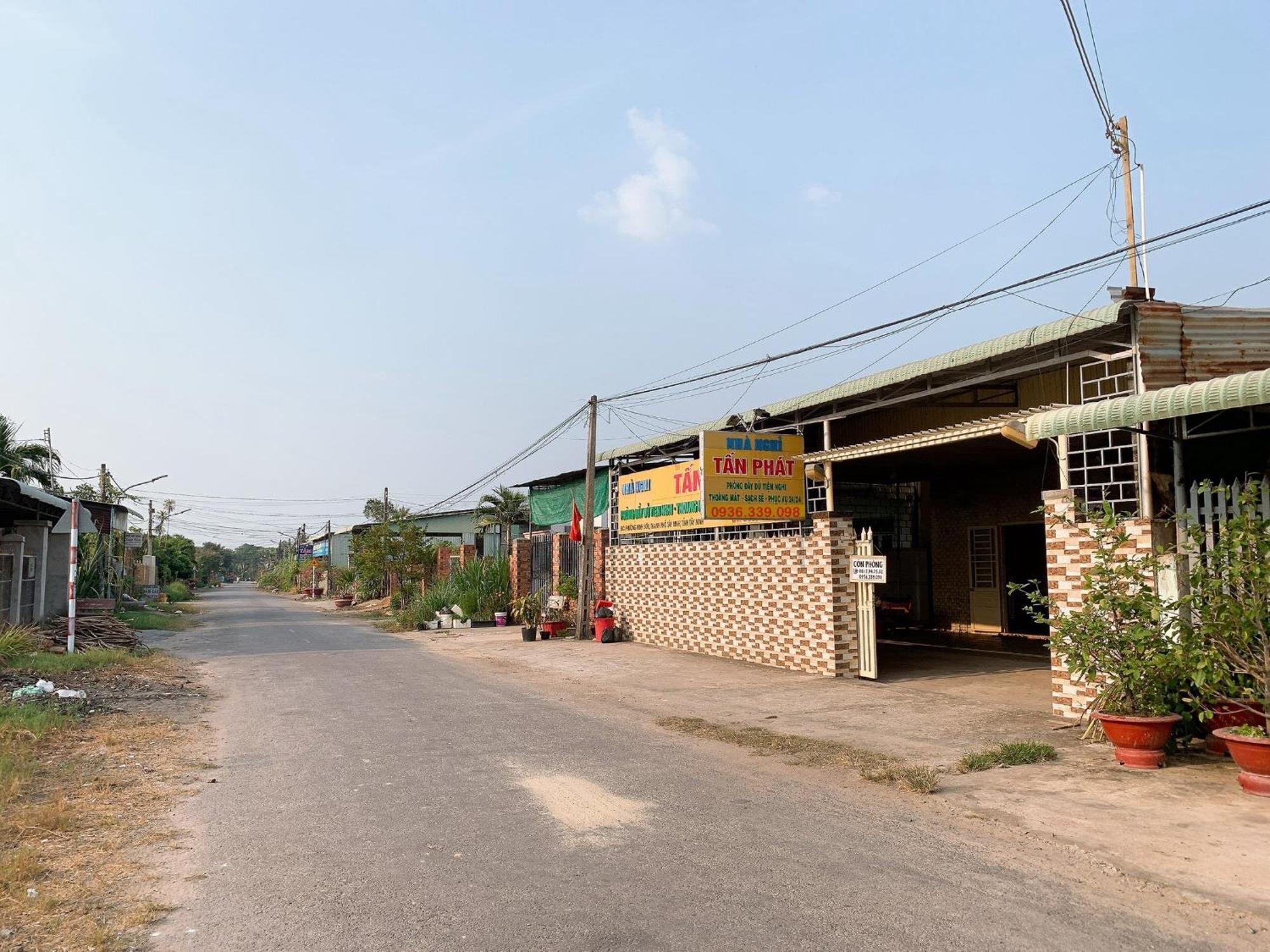 Nhà Nghỉ TáN PháT Hotel Ap Thanh Son Exterior photo
